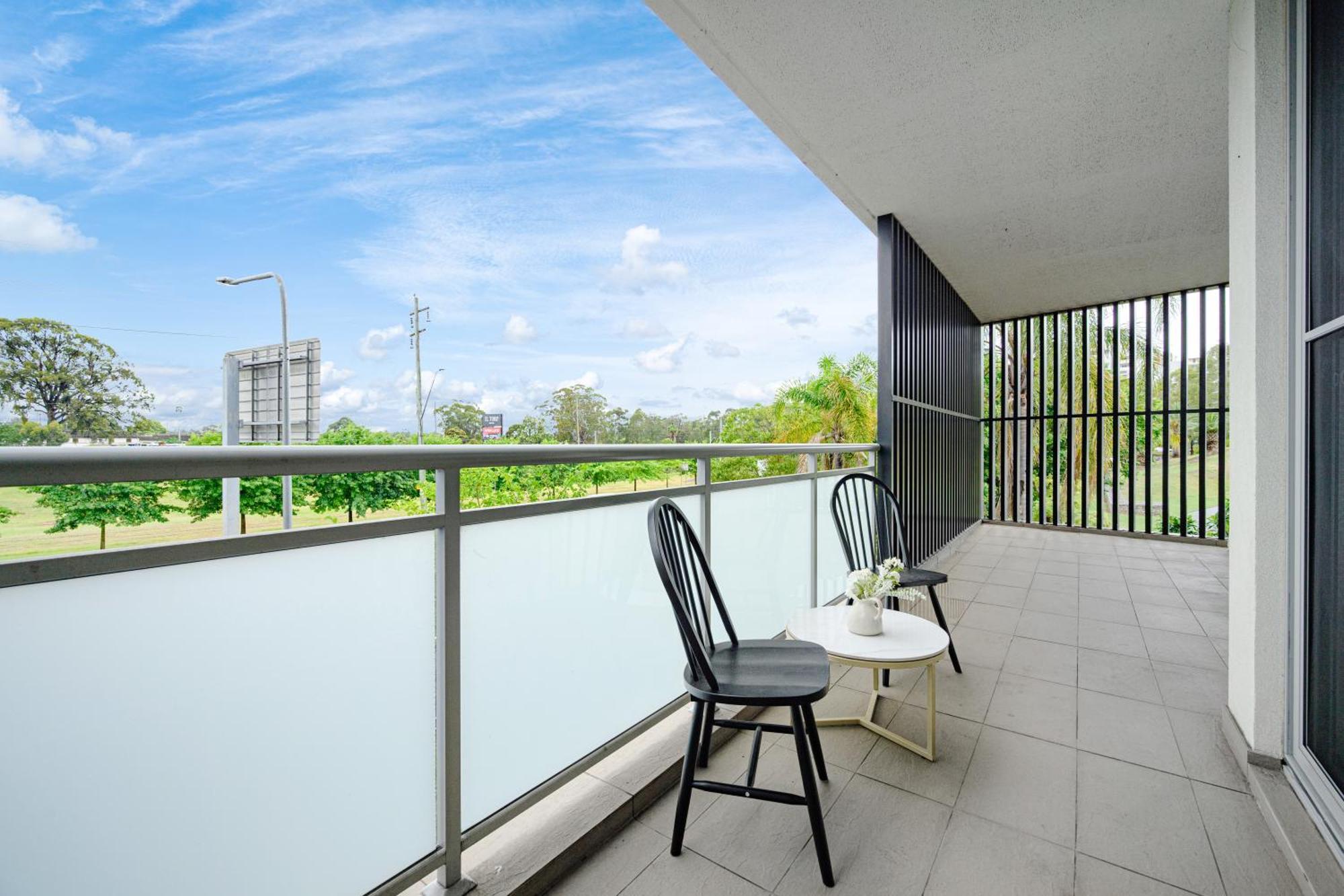 Liverpool Adorable 2Br Apt With Free Parking Warwick Farm Exterior foto